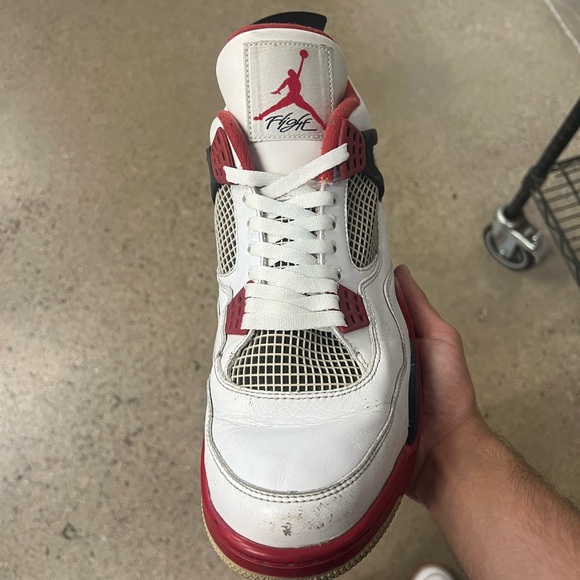 Jordan 4 - Picture 2 of 6